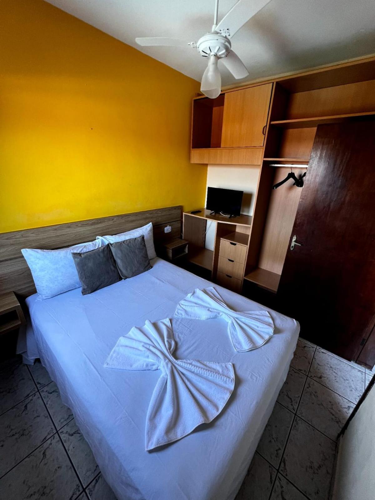 Quarto Duplo com Vista da Piscina